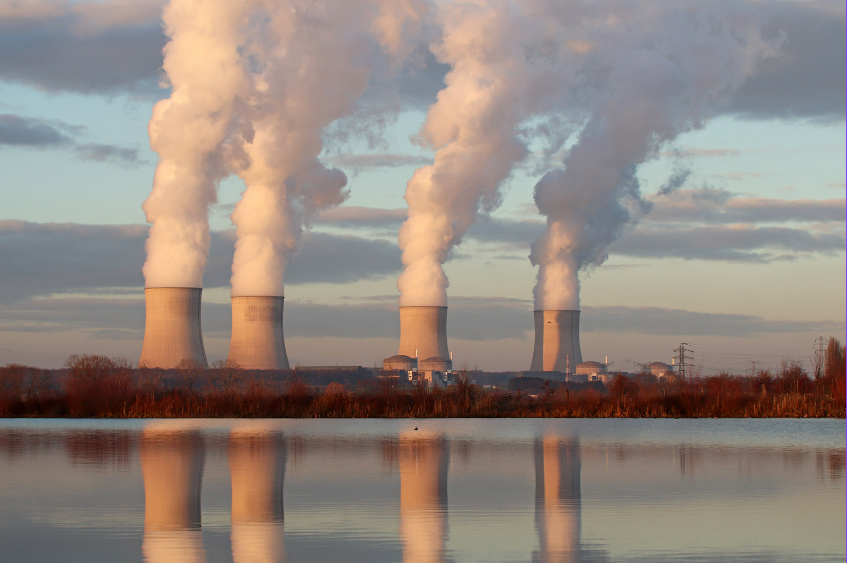 La centrale nucléaire Cattenom, en Lorraine, avec ses 4 réacteurs en marche